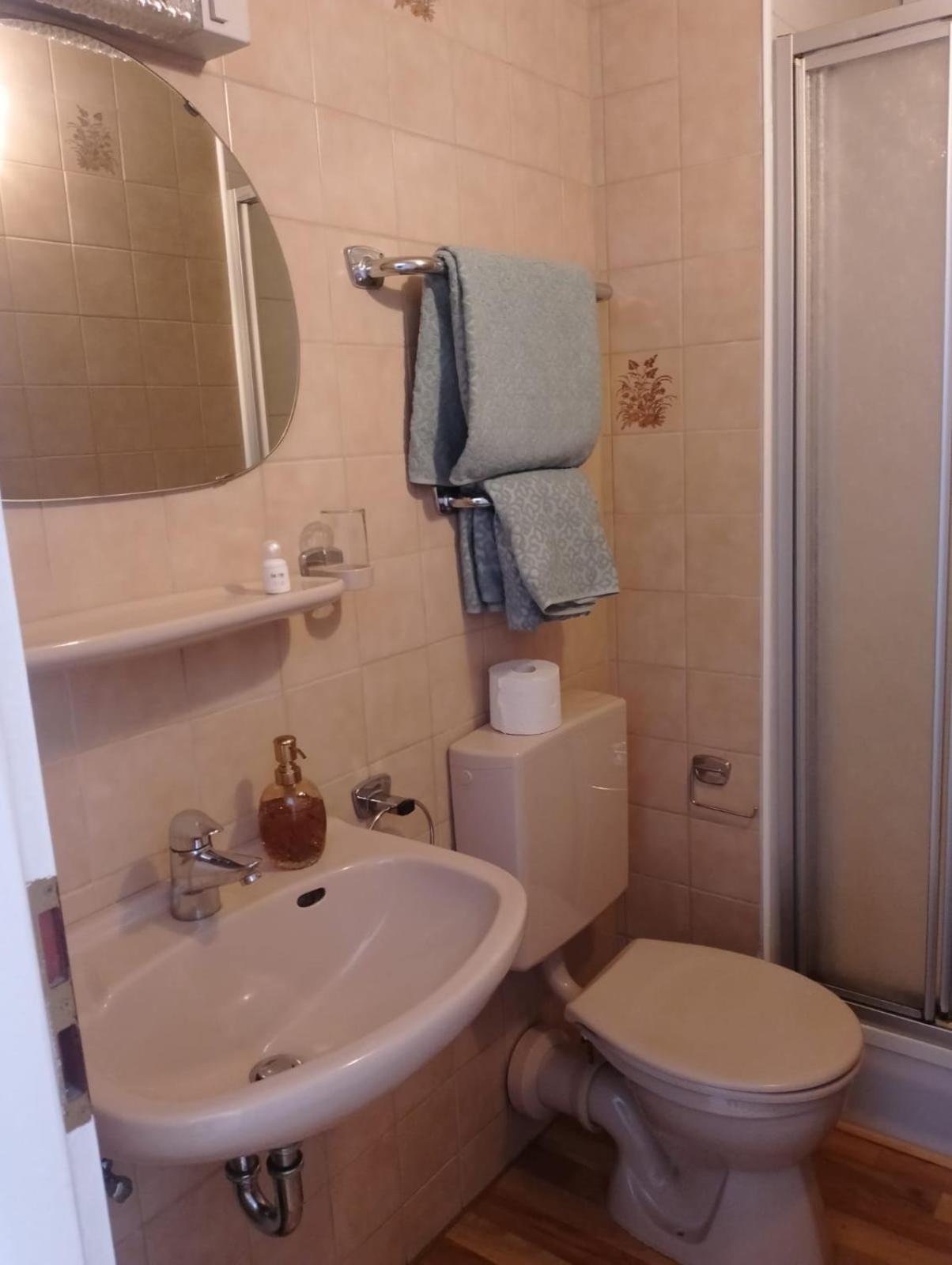 Guesthouse - Weeze Rooms Εξωτερικό φωτογραφία